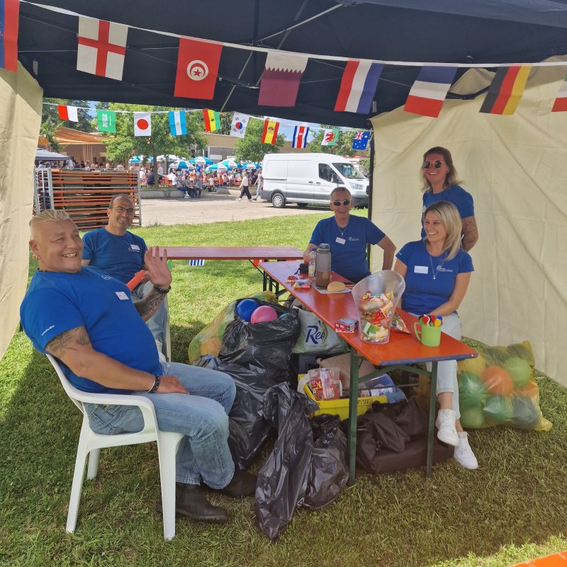 Unser Tag der offenen Tür war ein voller Erfolg. Wir boten nicht nur ein buntes Programm und viel Spaß für die ganze Familie, sondern vor allem auch wertvolle Einblicke in unsere wichtige Arbeit mit den Kindern und Jugendlichen. 